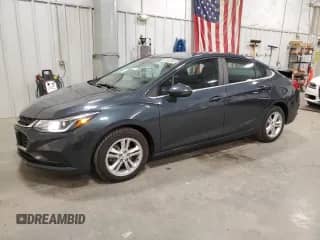 2017 Chevrolet Cruze LT z VIN 1G1BE5SM4H7238694, wystawiony jako Copart lot #82683565 z przebiegiem 67 513 mil mil oraz Czysty tytuł • Clean title. Historia ofert i sprzedaży dostępna na DreamBid. Obrazek 1.
