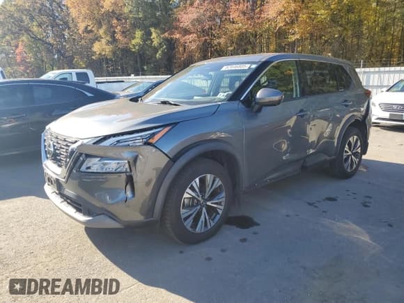 ✅ 2021 Nissan Rogue SV • VIN: 5N1AT3BBXMC697978 • Лот: 82646805. Опубликован ранее на Copart с пробегом 50 523 миль. Бесплатный доступ к архиву аукционных продаж из США и подробный отчёт об истории автомобиля на DreamBid. Изображение 1.