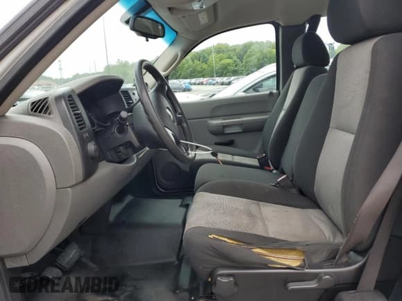 ✅ 2009 Chevrolet Silverado 1500 Work Truck • VIN: 1GCEC19X69Z146317 • Lot: 68902815. Wystawiony na Copart z przebiegiem 279 371 mil. Bezpłatny archiwum sprzedaży aukcyjnych z USA i szczegółowy raport historii pojazdu na DreamBid. Zdjęcie 7.