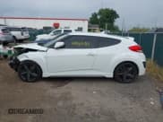 ✅ 2013 Hyundai Veloster Turbo • VIN: KMHTC6AE9DU149325 • Lot: 42869183. Wystawiony na IAAI z przebiegiem 66 902 mil. Bezpłatny archiwum sprzedaży aukcyjnych z USA i szczegółowy raport historii pojazdu na DreamBid. Zdjęcie 15.