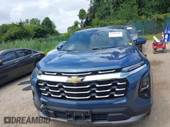 ✅ 2025 Chevrolet Equinox FWD LT • VIN: 3GNAXHEG4SL105819 • Lot: 42984791. Listed on IAAI with 11,218 mi. Free auction sales archive from the USA and detailed vehicle history report at DreamBid. Image 12.