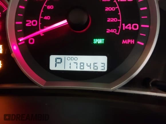 ✅ 2008 Subaru Impreza i • VIN: JF1GH61658H818467 • Лот: 42410424. Опубликован ранее на IAAI с пробегом 178 463 миль. Бесплатный доступ к архиву аукционных продаж из США и подробный отчёт об истории автомобиля на DreamBid. Изображение 7.