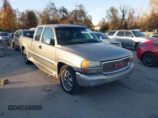 ✅ 2000 GMC Sierra 1500 SLE • VIN: 2GTEK19T7Y1224255 • Lot: 43731057. Listed on IAAI with 242,888 mi. Free auction sales archive from the USA and detailed vehicle history report at DreamBid. Image 1.
