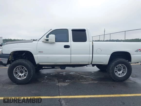 ✅ 2004 Chevrolet Silverado 2500HD LT • VIN: 1GCHK29164E130488 • Лот: 42934215. Опубликован ранее на IAAI с пробегом 380 858 миль. Бесплатный доступ к архиву аукционных продаж из США и подробный отчёт об истории автомобиля на DreamBid. Изображение 14.