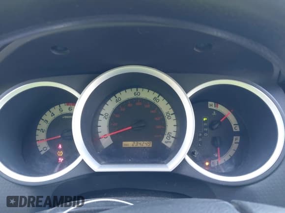 ✅ 2013 Toyota Tacoma • VIN: 5TFNX4CN0DX019127 • Lot: 42640486. Wystawiony na IAAI z przebiegiem 234 249 mil. Bezpłatny archiwum sprzedaży aukcyjnych z USA i szczegółowy raport historii pojazdu na DreamBid. Zdjęcie 7.