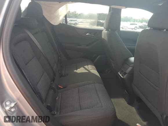 ✅ 2025 Chevrolet Equinox FWD LT • VIN: 3GNAXHEGXSL102987 • Lot: 70040305. Wystawiony na Copart z przebiegiem 17 526 mil. Bezpłatny archiwum sprzedaży aukcyjnych z USA i szczegółowy raport historii pojazdu na DreamBid. Zdjęcie 11.