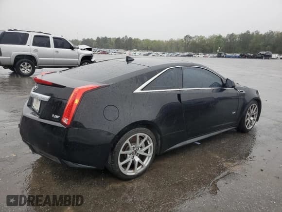 ✅ 2011 Cadillac CTS-V • VIN: 1G6DV1EP9B0137216 • Lot: 51127175. Listed on Copart with 78,505 mi. Free auction sales archive from the USA and detailed vehicle history report at DreamBid. Image 3.