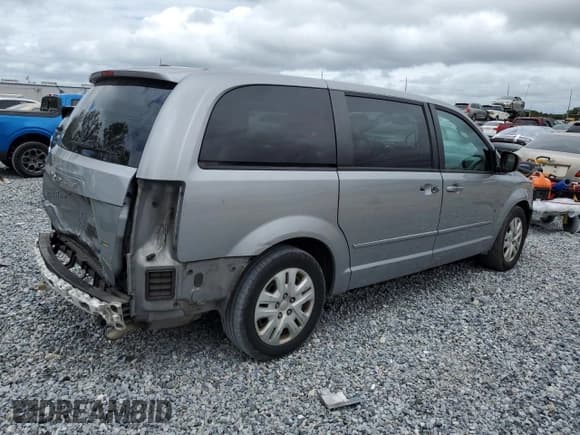 ✅ 2016 Dodge Grand Caravan SE • VIN: 2C4RDGBG0GR178490 • Lot: 85079345. Wystawiony na Copart z przebiegiem 188 425 mil. Bezpłatny archiwum sprzedaży aukcyjnych z USA i szczegółowy raport historii pojazdu na DreamBid. Zdjęcie 3.