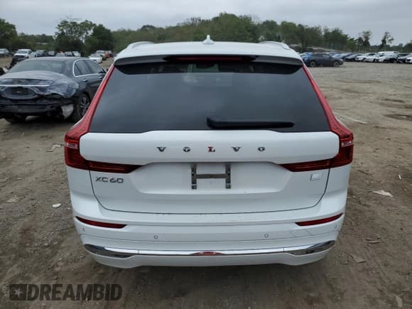 ✅ 2022 Volvo XC60 Inscription • VIN: YV4BR0DL0N1977575 • Лот: 70186893. Опубликован ранее на Copart с пробегом 24 700 миль. Бесплатный доступ к архиву аукционных продаж из США и подробный отчёт об истории автомобиля на DreamBid. Изображение 6.