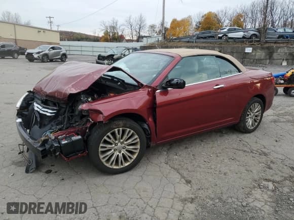 ✅ 2011 Chrysler 200 Limited • VIN: 1C3BC7EG6BN535861 • Lot: 91145305. Wystawiony na Copart z przebiegiem Nie podano. Bezpłatny archiwum sprzedaży aukcyjnych z USA i szczegółowy raport historii pojazdu na DreamBid. Zdjęcie 1.