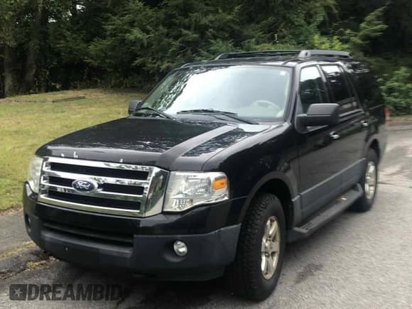 ✅ 2011 Ford Expedition XL • VIN: 1FMJU1G59BEF51268 • Lot: 80024025. Listed on Copart with 95,876 mi. Free auction sales archive from the USA and detailed vehicle history report at DreamBid. Image 2.