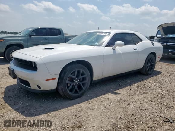 ✅ 2020 Dodge Challenger SXT • VIN: 2C3CDZAGXLH109961 • Lot: 57044945. Listed on Copart with 46,818 mi. Free auction sales archive from the USA and detailed vehicle history report at DreamBid. Image 1.