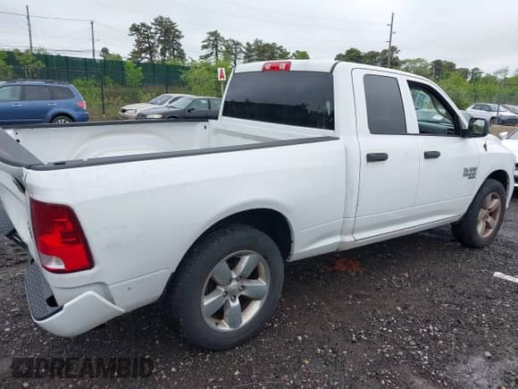 2019 Ram 1500 Tradesman with VIN 1C6RR7FG5KS636714, listed as a IAAI auction lot 42270900 with 55,175 mi miles and . Bid and sale history available at DreamBid. Image 13.