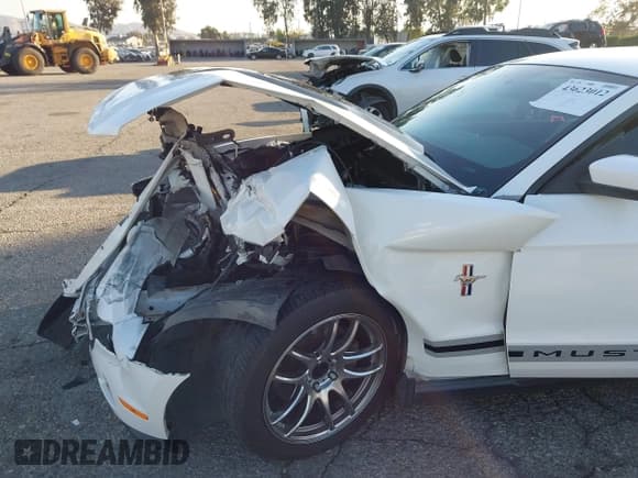 ✅ 2012 Ford Mustang V6 • VIN: 1ZVBP8AM2C5235623 • Lot: 43623012. Listed on IAAI with 94,740 mi. Free auction sales archive from the USA and detailed vehicle history report at DreamBid. Image 6.