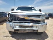 ✅ 2017 Chevrolet Silverado 2500HD Work Truck • VIN: 1GC1KUEY9HF237650 • Lot: 55750345. Wystawiony na Copart z przebiegiem 155 221 mil. Bezpłatny archiwum sprzedaży aukcyjnych z USA i szczegółowy raport historii pojazdu na DreamBid. Zdjęcie 5.