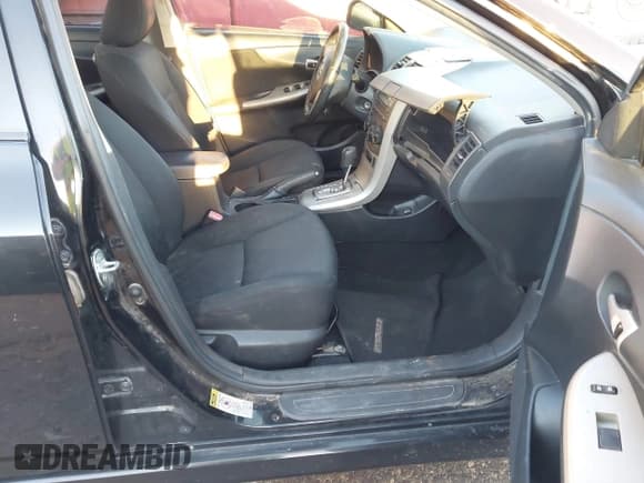 ✅ 2010 Toyota Corolla LE • VIN: 2T1BU4EE5AC455314 • Lot: 43637224. Listed on IAAI with 183,532 mi. Free auction sales archive from the USA and detailed vehicle history report at DreamBid. Image 5.