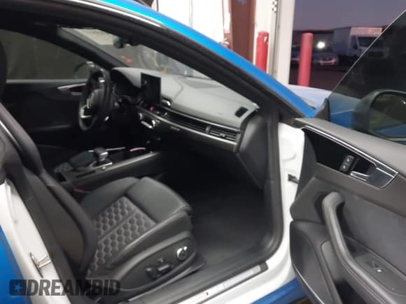 ✅ 2022 Audi RS 5 Sportback • VIN: WUAAWCF51NA902099 • Lot: 43455117. Listed on IAAI with 53,874 mi. Free auction sales archive from the USA and detailed vehicle history report at DreamBid. Image 5.