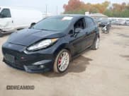 ✅ 2018 Ford Fiesta ST • VIN: 3FADP4GX4JM103174 • Lot: 43616487. Wystawiony na IAAI z przebiegiem 117 435 mil. Bezpłatny archiwum sprzedaży aukcyjnych z USA i szczegółowy raport historii pojazdu na DreamBid. Zdjęcie 2.