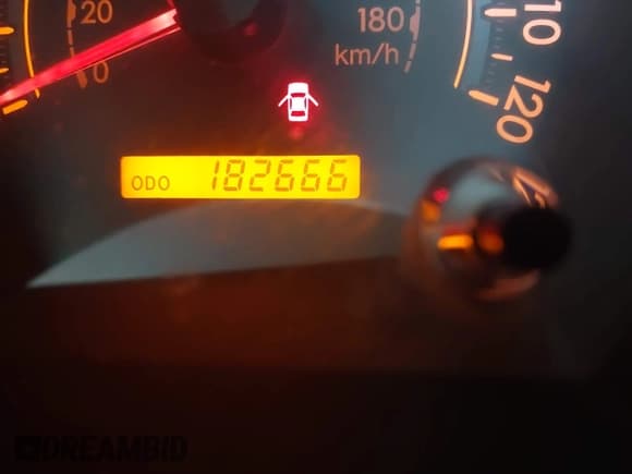 ✅ 2010 Toyota Sequoia SR5 • VIN: 5TDZM5G16AS002051 • Лот: 41313149. Опубликован ранее на IAAI с пробегом 182 666 миль. Бесплатный доступ к архиву аукционных продаж из США и подробный отчёт об истории автомобиля на DreamBid. Изображение 15.