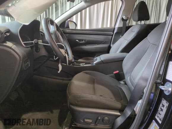 ✅ 2024 Hyundai Tucson SEL • VIN: 5NMJBCDE8RH330942 • Lot: 67969754. Wystawiony na Copart z przebiegiem 18 825 mil. Bezpłatny archiwum sprzedaży aukcyjnych z USA i szczegółowy raport historii pojazdu na DreamBid. Zdjęcie 7.