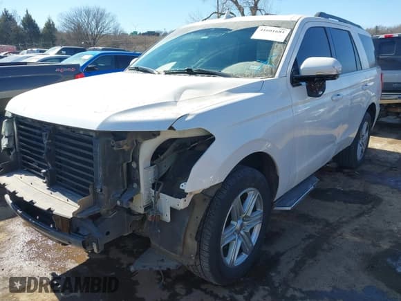✅ 2019 Ford Expedition XLT • VIN: 1FMJU1HT3KEA12044 • Lot: 41601681. Wystawiony na IAAI z przebiegiem 143 194 mil. Bezpłatny archiwum sprzedaży aukcyjnych z USA i szczegółowy raport historii pojazdu na DreamBid. Zdjęcie 2.