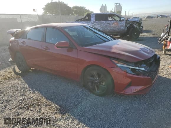 ✅ 2022 Hyundai Elantra SEL • VIN: KMHLM4AGXNU323262 • Lot: 90104435. Listed on Copart with 31,268 mi. Free auction sales archive from the USA and detailed vehicle history report at DreamBid. Image 4.