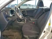 ✅ 2010 Toyota RAV4 Sport • VIN: 2T3WK4DV3AW007961 • Lot: 95185575. Wystawiony na Copart z przebiegiem 149 506 mil. Bezpłatny archiwum sprzedaży aukcyjnych z USA i szczegółowy raport historii pojazdu na DreamBid. Zdjęcie 7.