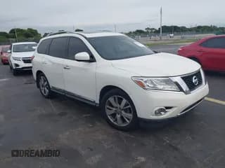 ✅ 2015 Nissan Pathfinder SV • VIN: 5N1AR2MN3FC618069 • Лот: 43647852. Опубликован ранее на IAAI с пробегом 261 349 миль. Бесплатный доступ к архиву аукционных продаж из США и подробный отчёт об истории автомобиля на DreamBid. Изображение 1.