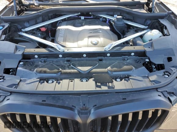 ✅ 2025 BMW X5 xDrive40i • VIN: 5UX23EU04S9006582 • Lot: 82244645. Listed on Copart with 3,447 mi. Free auction sales archive from the USA and detailed vehicle history report at DreamBid. Image 12.