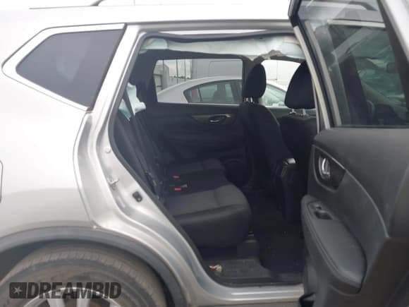 ✅ 2020 Nissan Rogue SV • VIN: JN8AT2MT8LW000944 • Lot: 42906125. Wystawiony na IAAI z przebiegiem 139 674 mil. Bezpłatny archiwum sprzedaży aukcyjnych z USA i szczegółowy raport historii pojazdu na DreamBid. Zdjęcie 8.