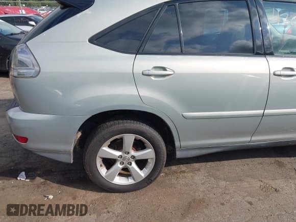✅ 2006 Lexus RX 330 • VIN: 2T2HA31U96C101809 • Лот: 43078592. Опубликован ранее на IAAI с пробегом 167 628 миль. Бесплатный доступ к архиву аукционных продаж из США и подробный отчёт об истории автомобиля на DreamBid. Изображение 6.
