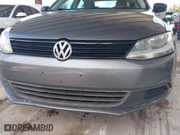 ✅ 2013 Volkswagen Jetta S • VIN: 3VW2K7AJ2DM202390 • Lot: 42493809. Listed on IAAI with 180,595 mi. Free auction sales archive from the USA and detailed vehicle history report at DreamBid. Image 15.