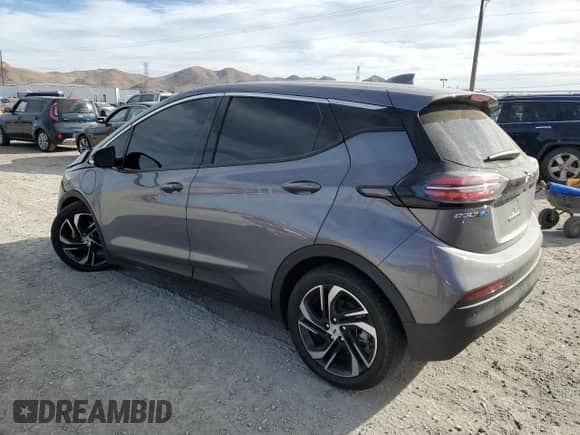 2022 Chevrolet Bolt EV 2LT z VIN 1G1FX6S09N4129708, wystawiony jako Copart lot #38901534 z przebiegiem 19 660 mil mil oraz . Historia ofert i sprzedaży dostępna na DreamBid. Obrazek 2.