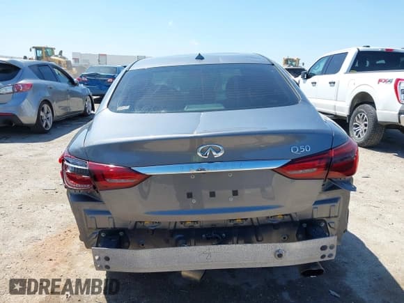 ✅ 2019 Infiniti Q50 Luxe • VIN: JN1EV7AP0KM514389 • Лот: 42082646. Опубликован ранее на IAAI с пробегом 77 339 миль. Бесплатный доступ к архиву аукционных продаж из США и подробный отчёт об истории автомобиля на DreamBid. Изображение 16.