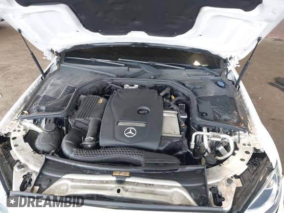 ✅ 2018 Mercedes-Benz C 300 • VIN: WDDWF4KB1JR410775 • Lot: 42376005. Wystawiony na IAAI z przebiegiem 64 413 mil. Bezpłatny archiwum sprzedaży aukcyjnych z USA i szczegółowy raport historii pojazdu na DreamBid. Zdjęcie 10.