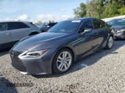 ✅ 2021 Lexus IS 300 • VIN: JTHAA1D21M5116883 • Лот: 70809225. Опубликован ранее на Copart с пробегом 54 422 миль. Бесплатный доступ к архиву аукционных продаж из США и подробный отчёт об истории автомобиля на DreamBid. Изображение 1.