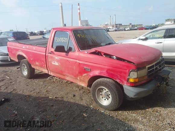 ✅ 1994 Ford F-150 • VIN: 1FTEF15N6RLA40674 • Lot: 43008720. Wystawiony na IAAI z przebiegiem 301 535 mil. Bezpłatny archiwum sprzedaży aukcyjnych z USA i szczegółowy raport historii pojazdu na DreamBid. Zdjęcie 1.