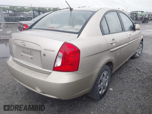 ✅ 2007 Hyundai Accent GLS • VIN: KMHCN46C47U165927 • Лот: 41953058. Опубликован ранее на IAAI с пробегом 162 590 миль. Бесплатный доступ к архиву аукционных продаж из США и подробный отчёт об истории автомобиля на DreamBid. Изображение 4.