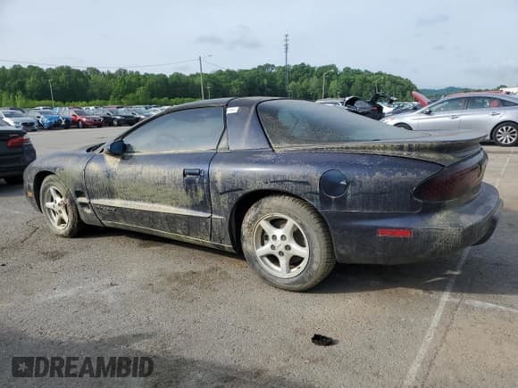 ✅ 1999 Pontiac Firebird Firebird • VIN: 2G2FS22K4X2202867 • Lot: 54529755. Wystawiony na Copart z przebiegiem Nie podano. Bezpłatny archiwum sprzedaży aukcyjnych z USA i szczegółowy raport historii pojazdu na DreamBid. Zdjęcie 2.