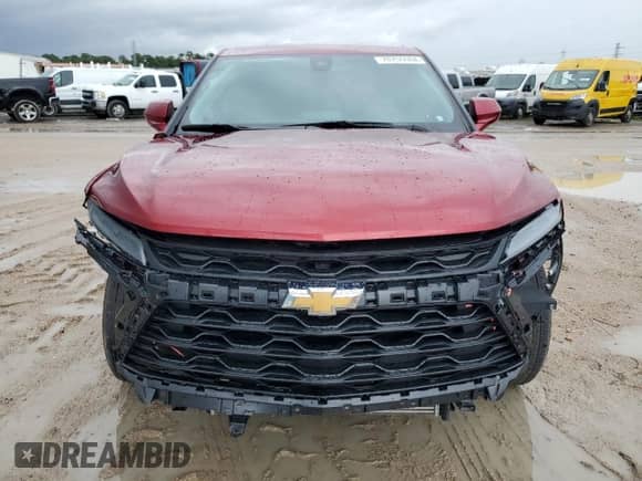 2024 Chevrolet Blazer LT with VIN 3GNKBCR47RS174008, listed as a Copart auction lot 70755504 with 4,422 mi miles and Clean title. Bid and sale history available at DreamBid. Image 5.