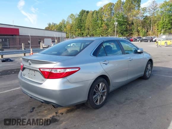 2016 Toyota Camry SE with VIN 4T1BF1FK1GU174566, listed as a IAAI auction lot 43278398 with 258,985 mi miles and . Bid and sale history available at DreamBid. Image 4.