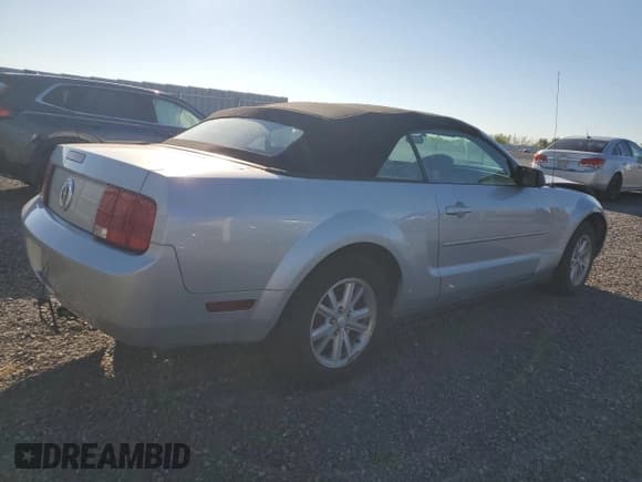 ✅ 2007 Ford Mustang Deluxe • VIN: 1ZVFT84N175328186 • Lot: 84607045. Listed on Copart with 235,986 mi. Free auction sales archive from the USA and detailed vehicle history report at DreamBid. Image 3.
