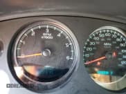 ✅ 2008 Chevrolet Suburban Commercial • VIN: 3GNGK26K38G313121 • Lot: 78526524. Wystawiony na Copart z przebiegiem 218 573 mil. Bezpłatny archiwum sprzedaży aukcyjnych z USA i szczegółowy raport historii pojazdu na DreamBid. Zdjęcie 9.