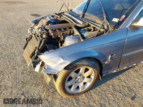 ✅ 2000 BMW 3 Series 323Ci • VIN: WBABR3346YEA82216 • Lot: 43675831. Listed on IAAI with 123,706 mi. Free auction sales archive from the USA and detailed vehicle history report at DreamBid. Image 6.