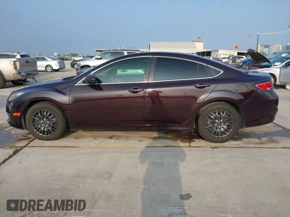 ✅ 2011 Mazda 6 i Sport • VIN: 1YVHZ8BH9B5M08068 • Lot: 43776284. Listed on IAAI with 229,524 mi. Free auction sales archive from the USA and detailed vehicle history report at DreamBid. Image 14.