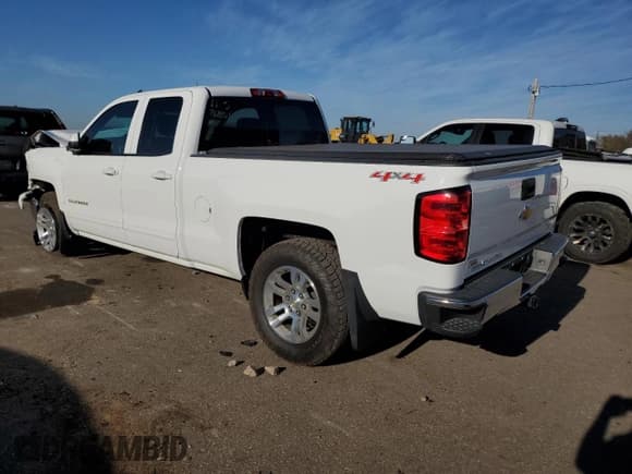 ✅ 2015 Chevrolet Silverado 1500 LT • VIN: 1GCVKREC1FZ422208 • Lot: 92283965. Listed on Copart with 37,183 mi. Free auction sales archive from the USA and detailed vehicle history report at DreamBid. Image 2.