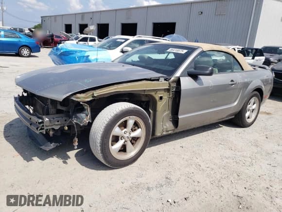 ✅ 2009 Ford Mustang GT • VIN: 1ZVHT85HX95133420 • Lot: 56416975. Wystawiony na Copart z przebiegiem 174 656 mil. Bezpłatny archiwum sprzedaży aukcyjnych z USA i szczegółowy raport historii pojazdu na DreamBid. Zdjęcie 1.