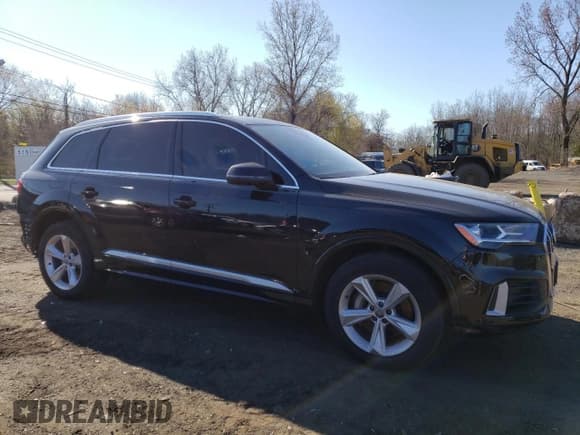 ✅ 2020 Audi Q7 Premium • VIN: WA1AXAF79LD000693 • Lot: 52696995. Listed on Copart with 46,631 mi. Free auction sales archive from the USA and detailed vehicle history report at DreamBid. Image 4.