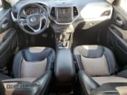 ✅ 2016 Jeep Grand Cherokee • VIN: 1C4PJCLS6GW281609 • Lot: 84149004. Listed on Copart with 123,806 mi. Free auction sales archive from the USA and detailed vehicle history report at DreamBid. Image 8.