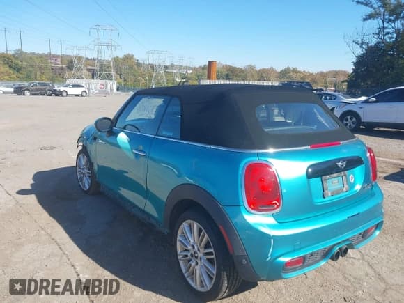 ✅ 2018 MINI Convertible Cooper S • VIN: WMWWG9C57J3C82672 • Lot: 43510390. Listed on IAAI with 75,124 mi. Free auction sales archive from the USA and detailed vehicle history report at DreamBid. Image 3.